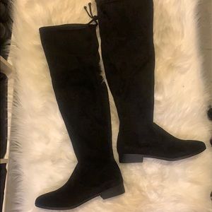 NWOT boots